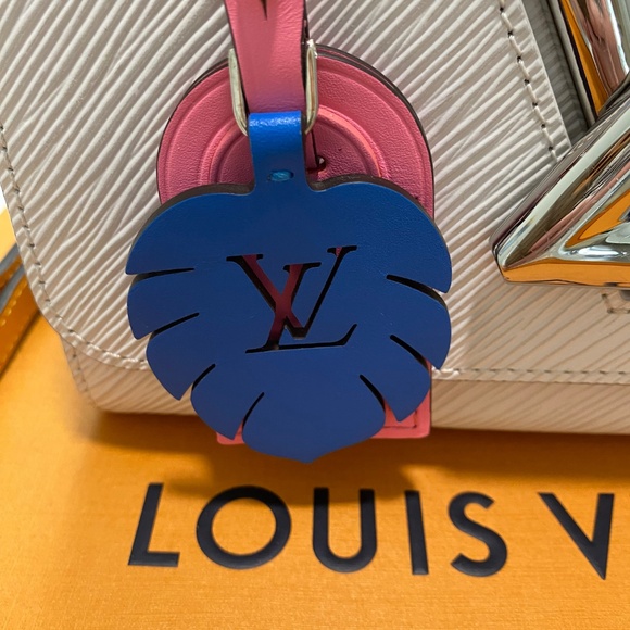 Louis Vuitton Twist MM - M56132 - Picture 2 of 13